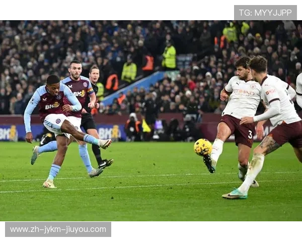 英超赛场上发生的球员骨折意外事件汇总