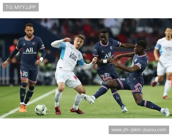 法甲足球黑人球员的贡献与赛场表现